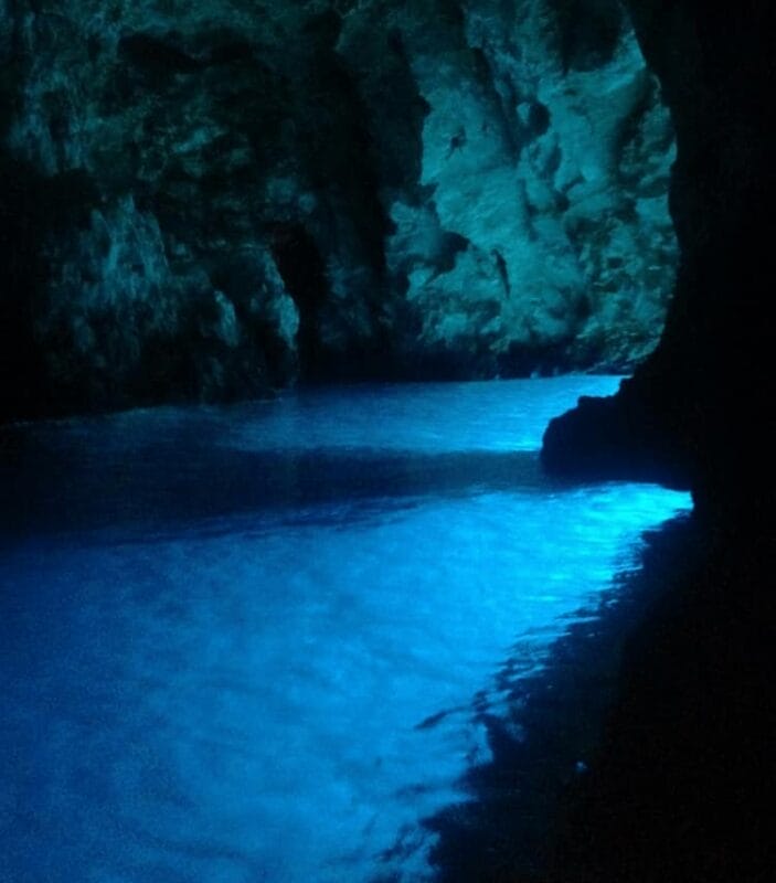 dalmation blue cave water